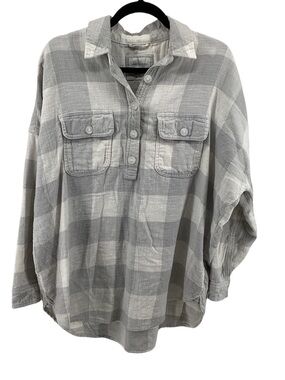 💚 American Eagle Light Gray Plaid Button-Pullover Shirt, Size M